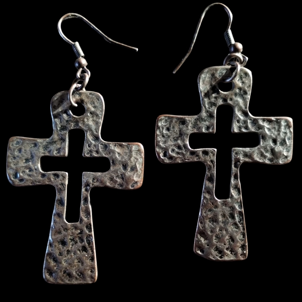 Hammered Silver Cross Earrings - Picture 4 of 4